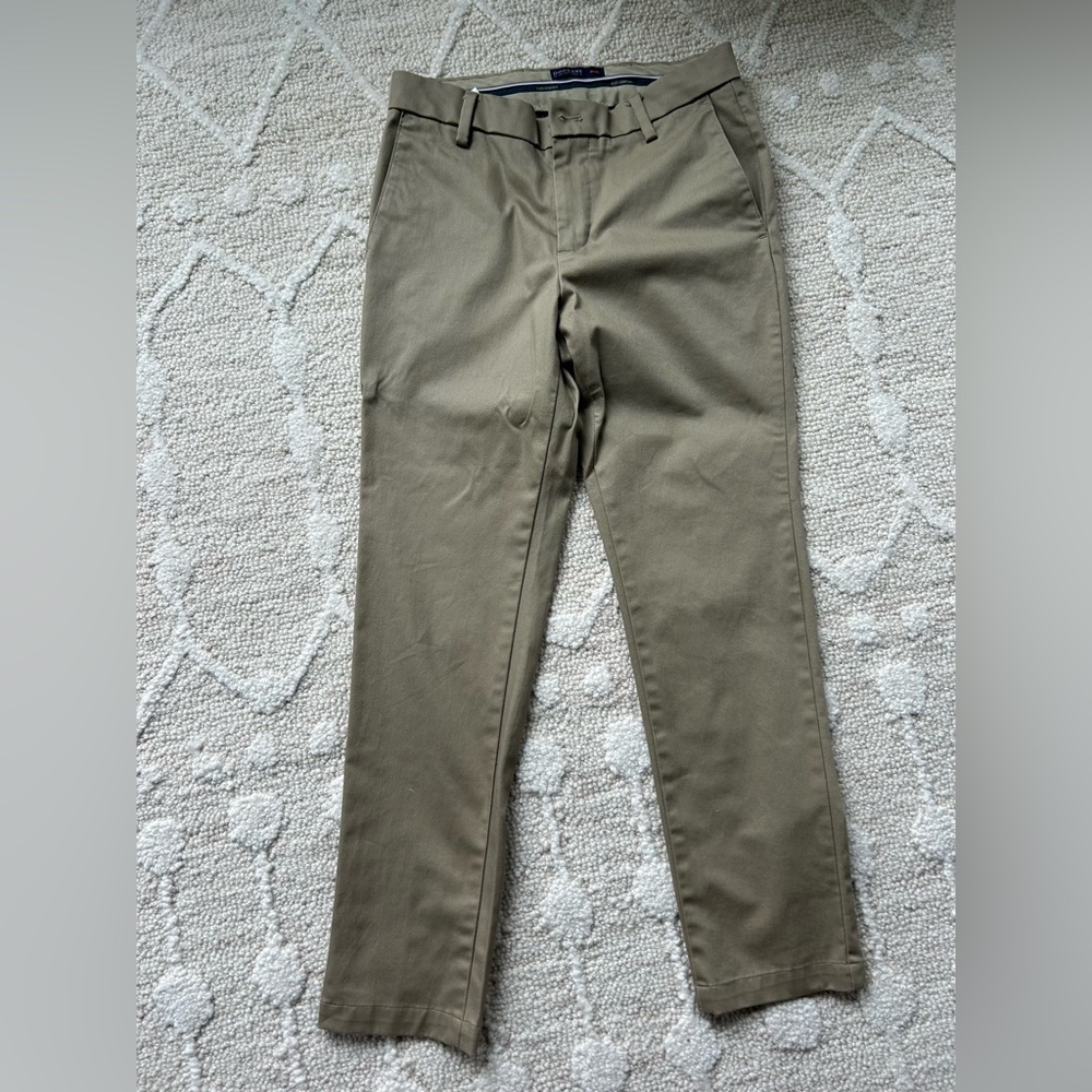 Dockers Men's Khaki Chinos